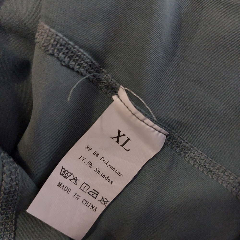 Activewear Set - Picture 6 of 7